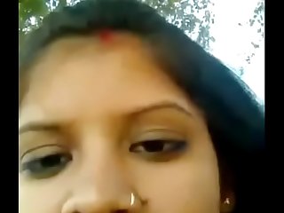 Young married bhabhi sex with lover in Corn Field